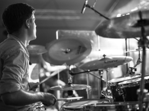 Schlagzeug lernen mit Schlagzeugunterricht und Schlagzeuglehrer in Kolbermoor